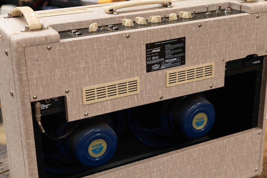 Vox AC30HW2X Hand-Wired 2-Channel 30-Watt 2x12" Blue Alnico Guitar Combo