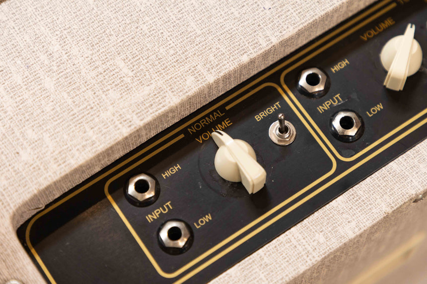 Vox AC30HW2X Hand-Wired 2-Channel 30-Watt 2x12" Blue Alnico Guitar Combo