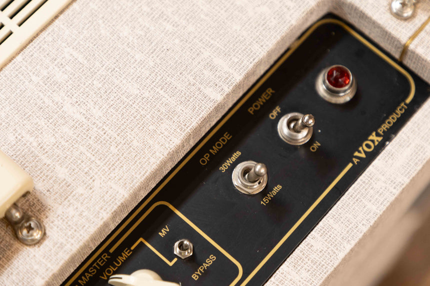 Vox AC30HW2X Hand-Wired 2-Channel 30-Watt 2x12" Blue Alnico Guitar Combo