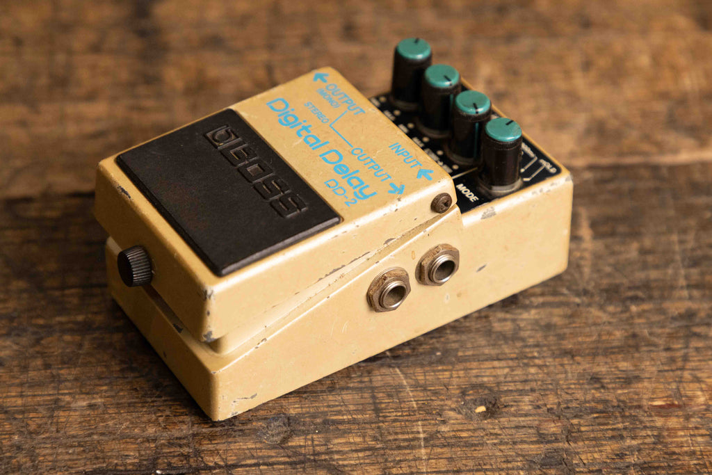 Boss DD-2 Digital Delay (Blue Label) 1984 – Clingan Guitars
