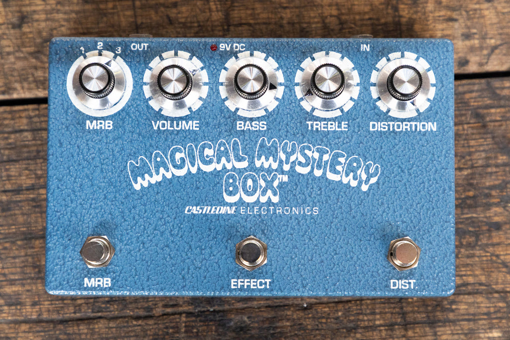 Castledine Electronics Magical Mystery Box – Clingan Guitars