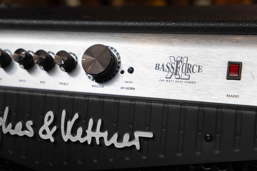 Hughes & Kettner BassForce XL Bass Combo