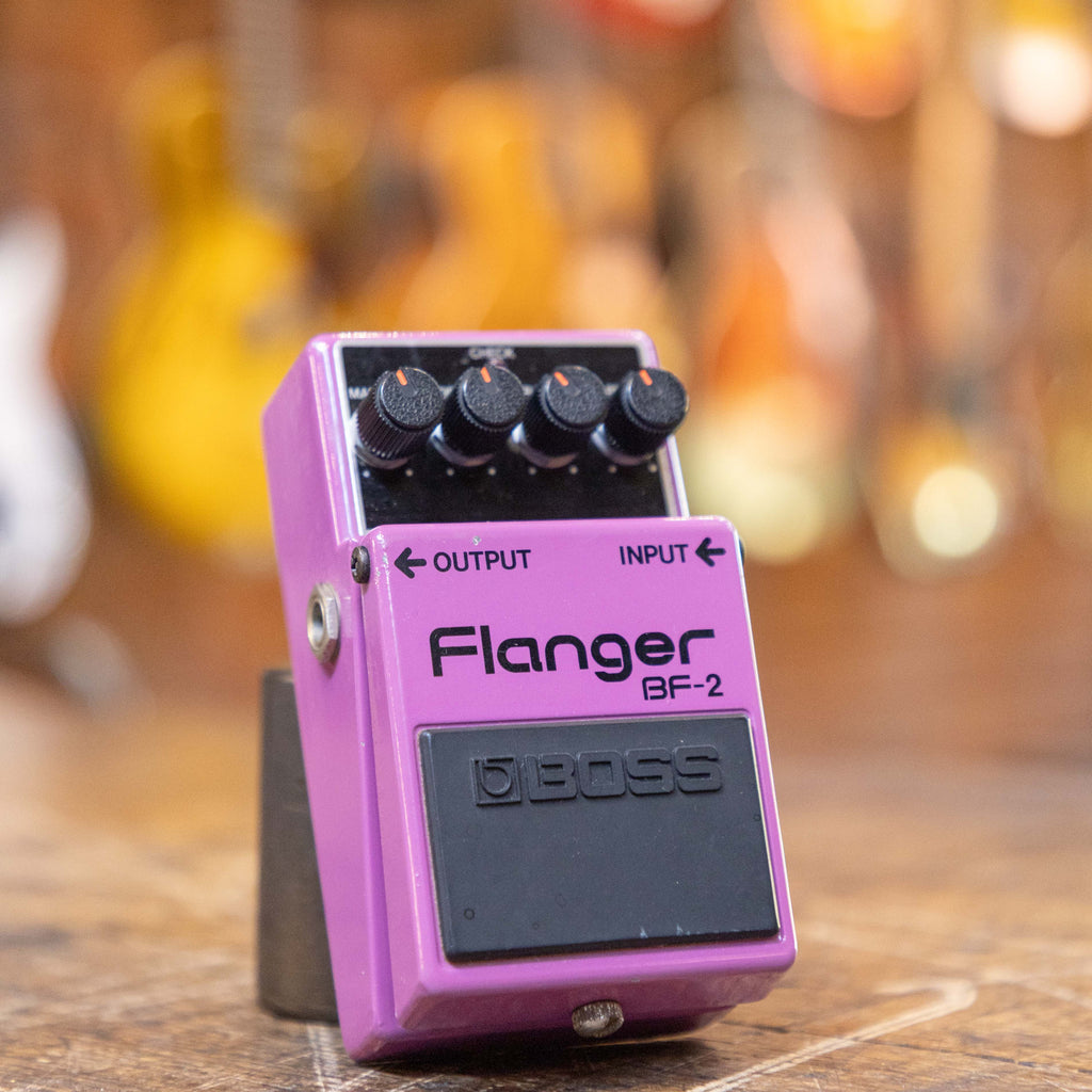 ⭐️BOSS⭐️BF-2 Flanger⭐️日本製⭐️ジャパンビンテージ⭐️ Boss BF-2 Flanger (Black Label) 1980 - 1984 – Herscheid and