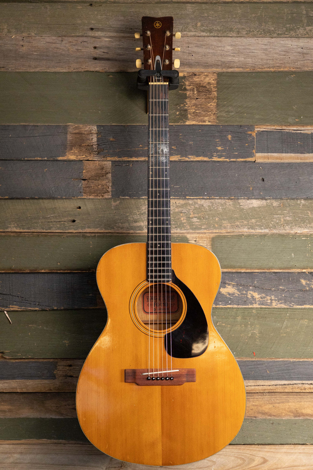 1969 Yamaha FG-110 – Clingan Guitars