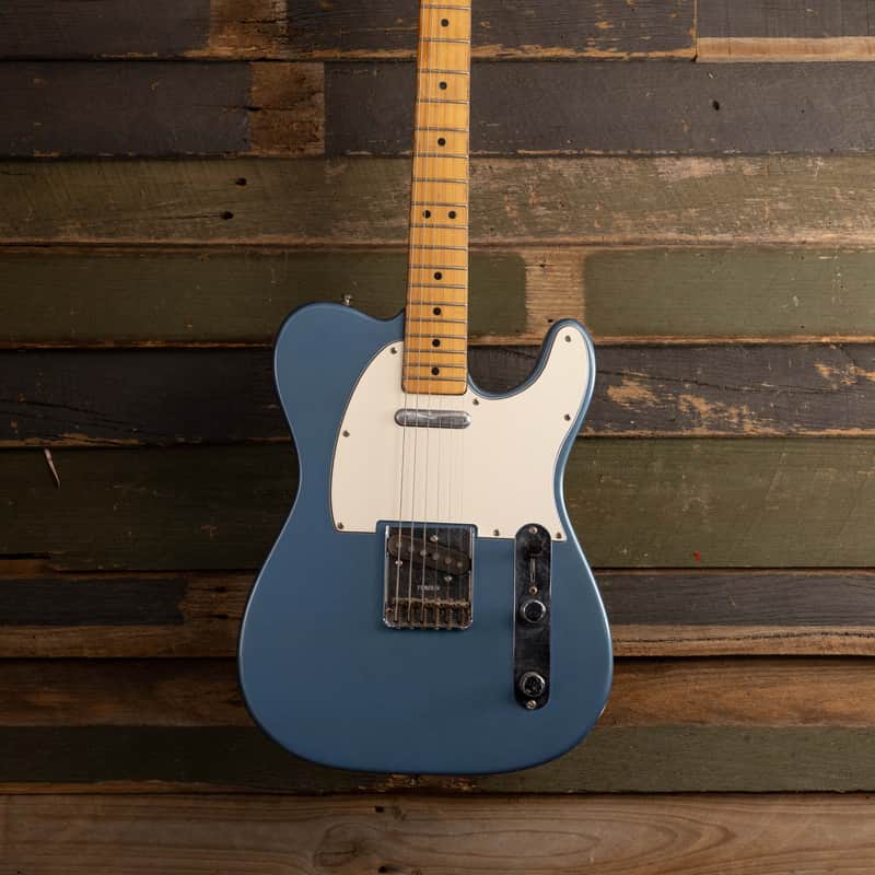Fender Telecaster w/ OHSC 1975 Lake Placid Blue – Clingan Guitars