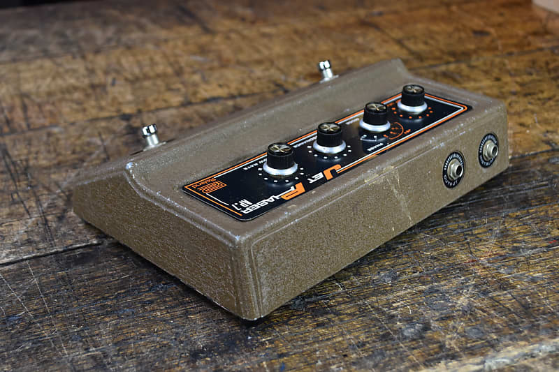 Roland AP-7 Jet Phaser 1970s - With Box! – Clingan Guitars
