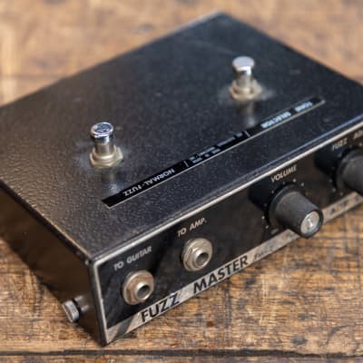 Ace Tone FM-2 Professional Fuzzmaster – Clingan Guitars