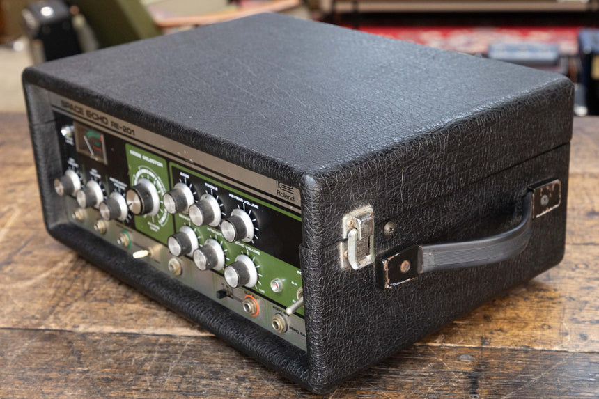 Roland RE-201 Space Echo Tape Delay / Reverb - 240v