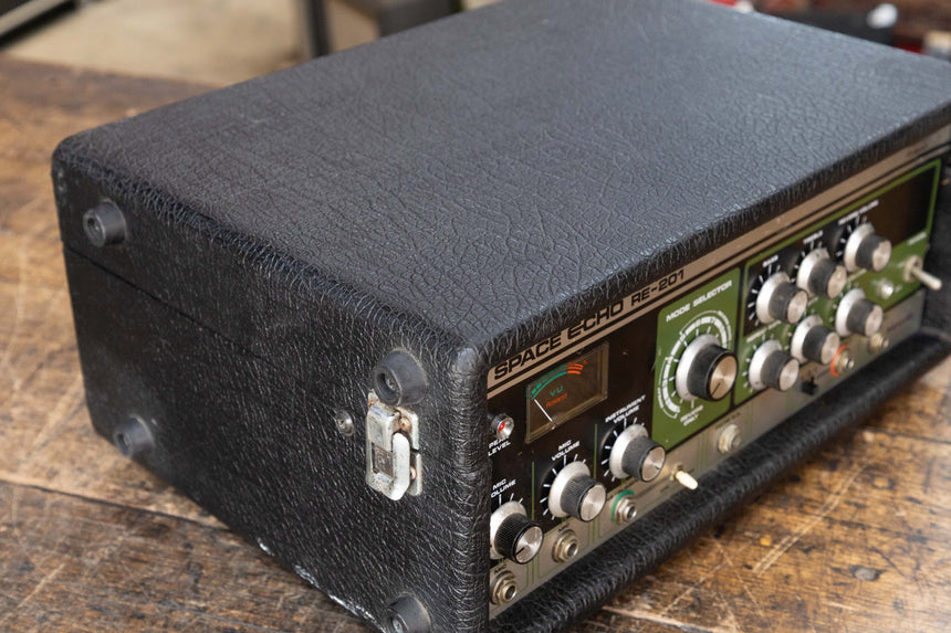 Roland RE-201 Space Echo Tape Delay / Reverb - 240v