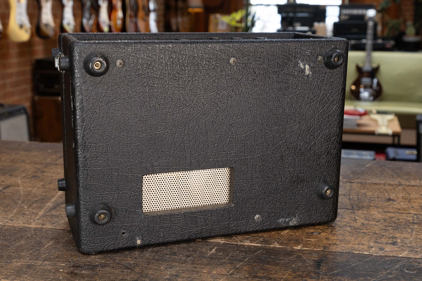 Roland RE-201 Space Echo Tape Delay / Reverb - 240v