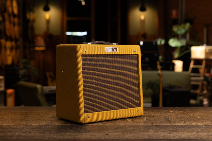 Fender Pro Junior IV 15-Watt 1x10" Guitar Combo 2018 - Present - Lacquered Tweed