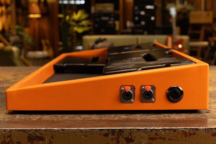 Rose Tone Pedalboard - Large Orange Tiered