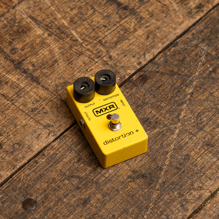 MXR M104 Distortion + 1995 - Present - Yellow