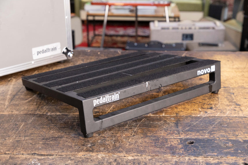 Pedaltrain Novo 18 with Tour Case 2010s - Black