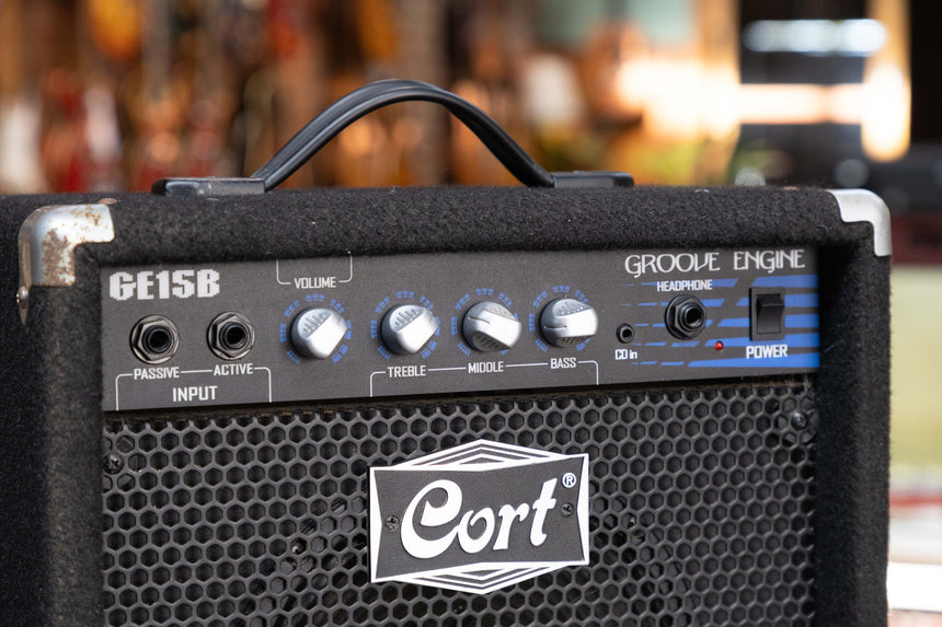Cort GE15B Groove Engine Bass Practice Combo
