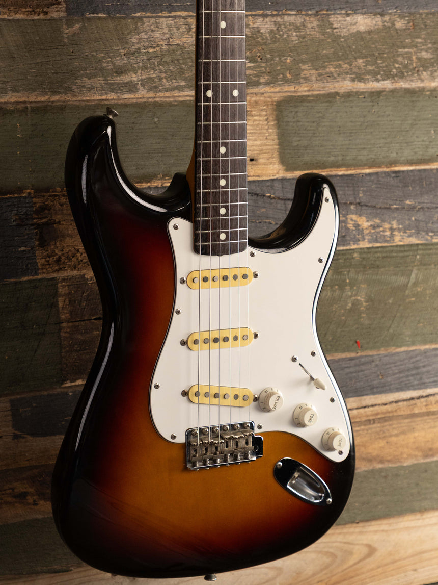 Fender Japan [Made in Japan, E Serial] ST’62-55 1986 - 3 Color Sunburst