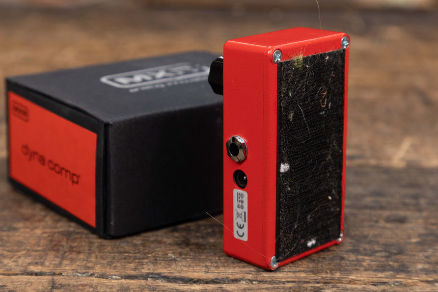 MXR M102 Dyna Comp 1995 - Present - Red