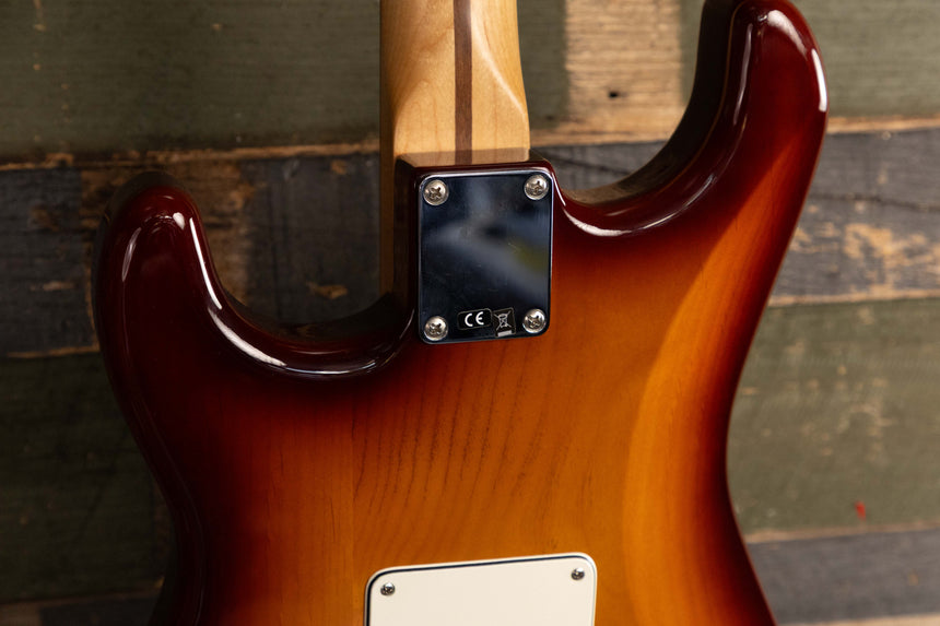 Fender Standard Stratocaster Plus Top with Rosewood Fretboard 2017 - Cherry Burst