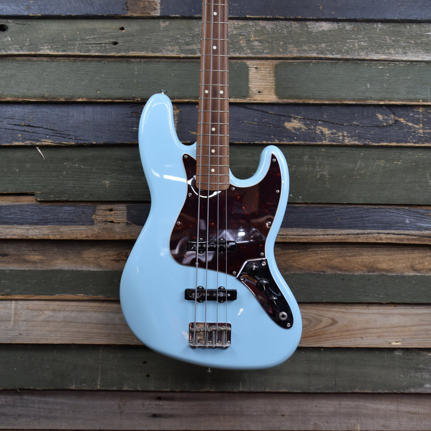 Fender Vintera '60s Jazz Bass with Pau Ferro Fretboard