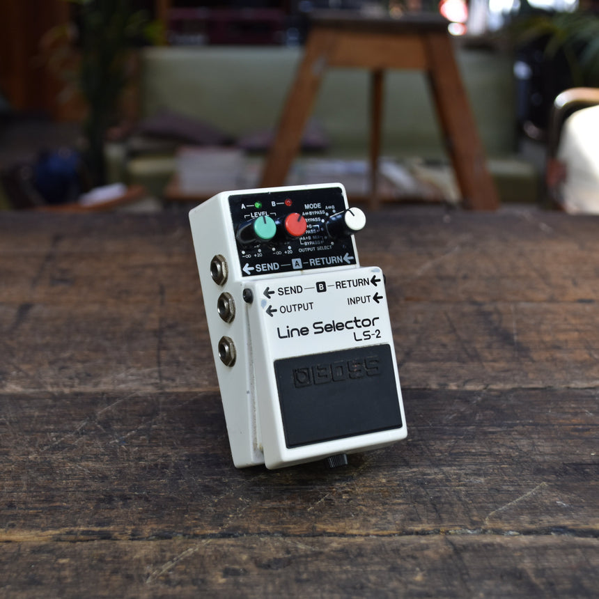 Boss LS-2 Line Selector (Silver Label) 1991 - Present - White