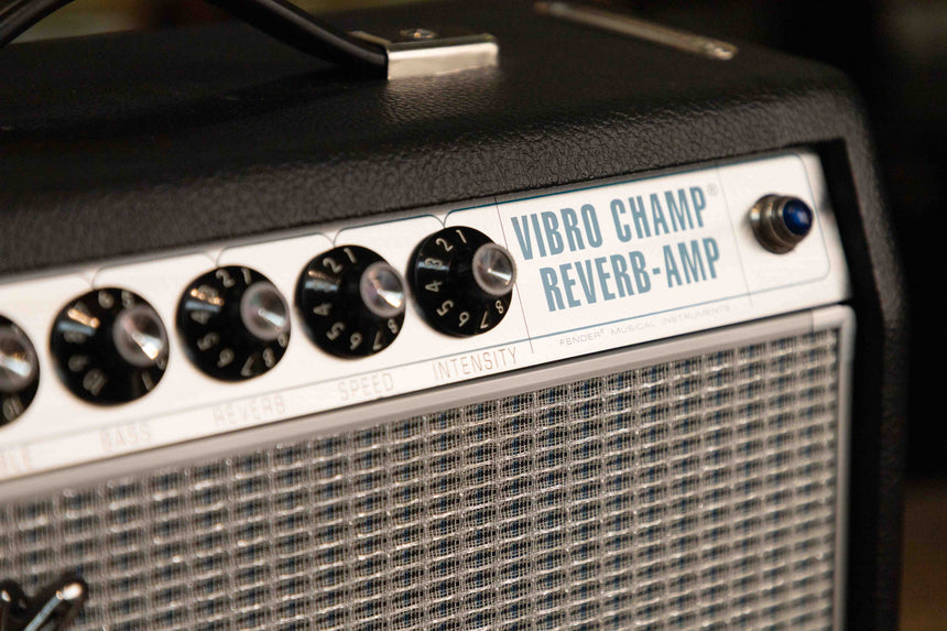 Fender '68 Custom Pro Vibro Champ Reverb 5-Watt 1x10" Guitar Combo