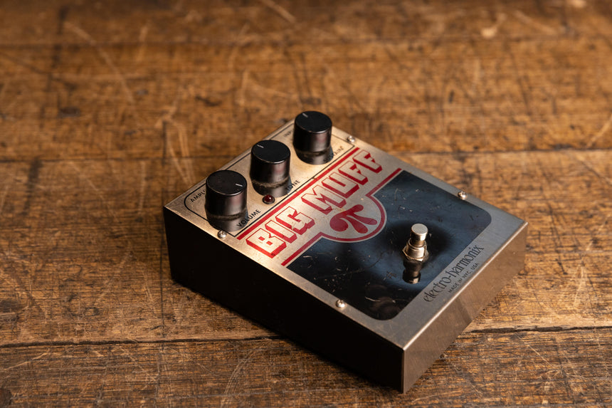 Electro-Harmonix Big Muff Pi 2000 - Present - Silver / Black / Red