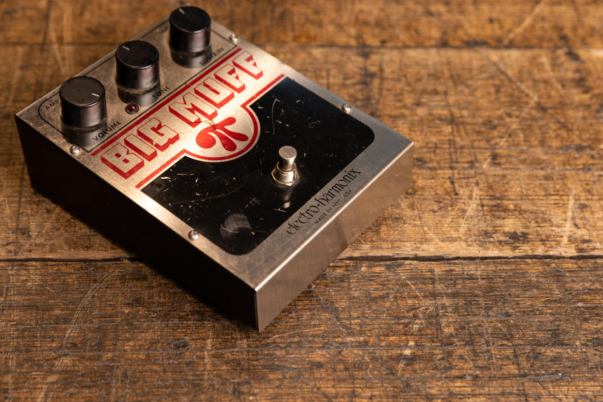 Electro-Harmonix Big Muff Pi 2000 - Present - Silver / Black / Red