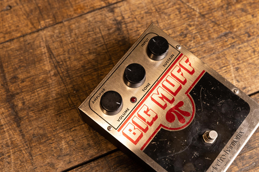 Electro-Harmonix Big Muff Pi 2000 - Present - Silver / Black / Red