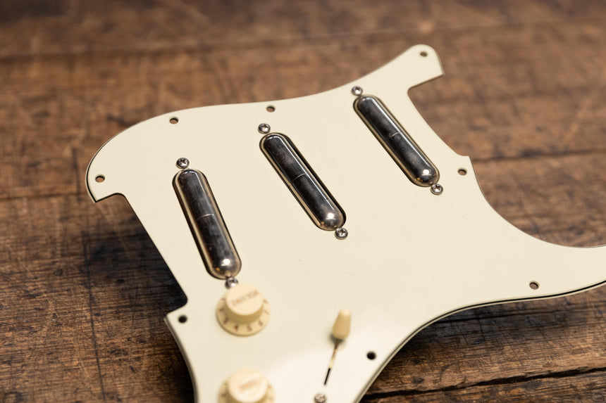 Seymour Duncan SLS-1s Lipstick Set Loaded Mint Green - Strat Pickgaurd 2010s - Mint Green