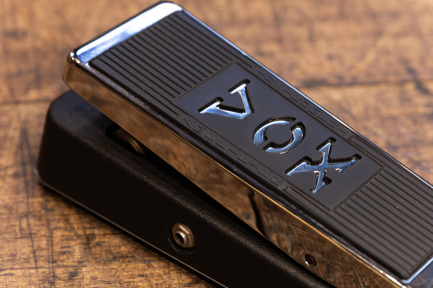 Vox V847 Wah 1994 - 2006 - Modded w/ Gain and “Q” controls
