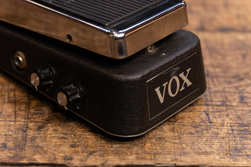 Vox V847 Wah 1994 - 2006 - Modded w/ Gain and “Q” controls