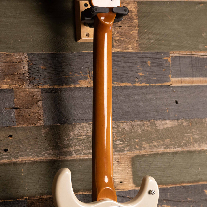 1968 Guyatone EB-01 Bass - White Sparkle