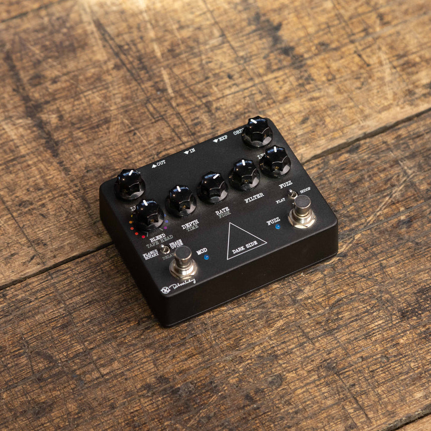 Keeley Dark Side Workstation V2 with Effect Order Switch 2016 - Present - Black