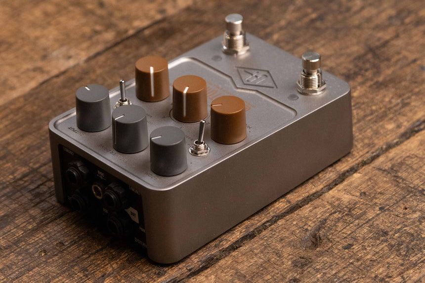 Universal Audio OX Stomp Dynamic Speaker Emulator