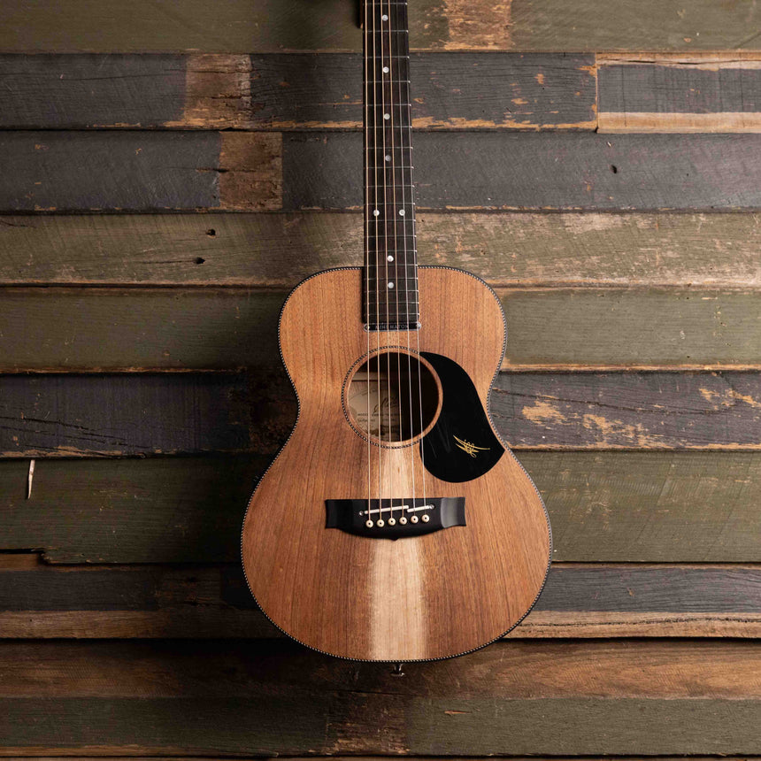 Maton Mini EMBW-6 Blackwood Acoustic Electric Guitar w/OHSC