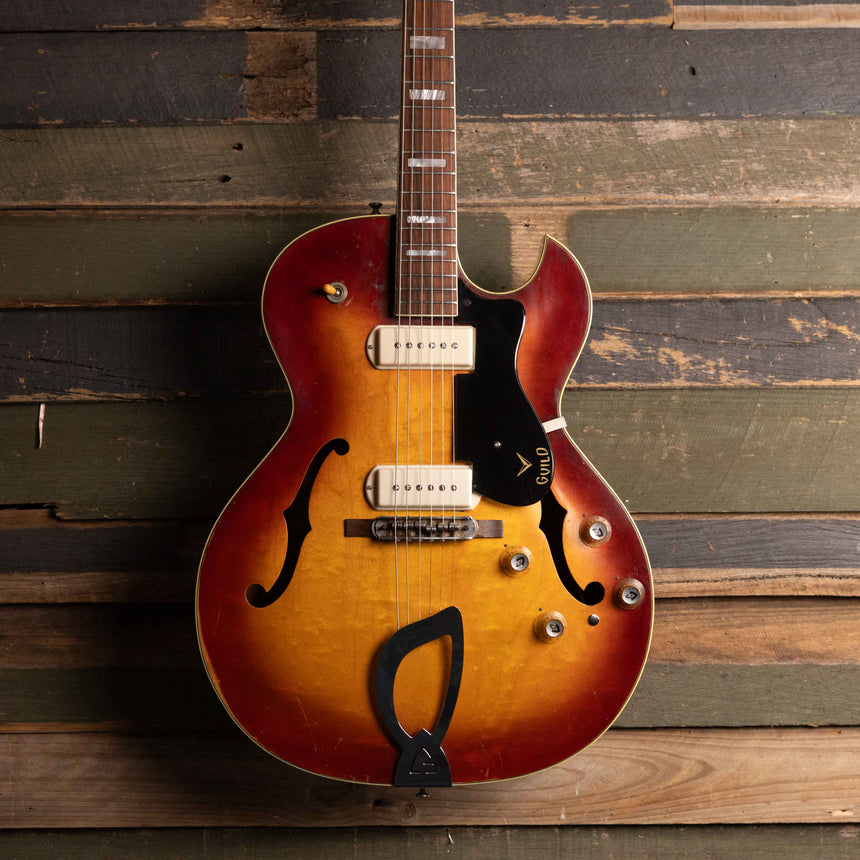 Guild CE-100D Capri with P90s 1963 - Sunburst