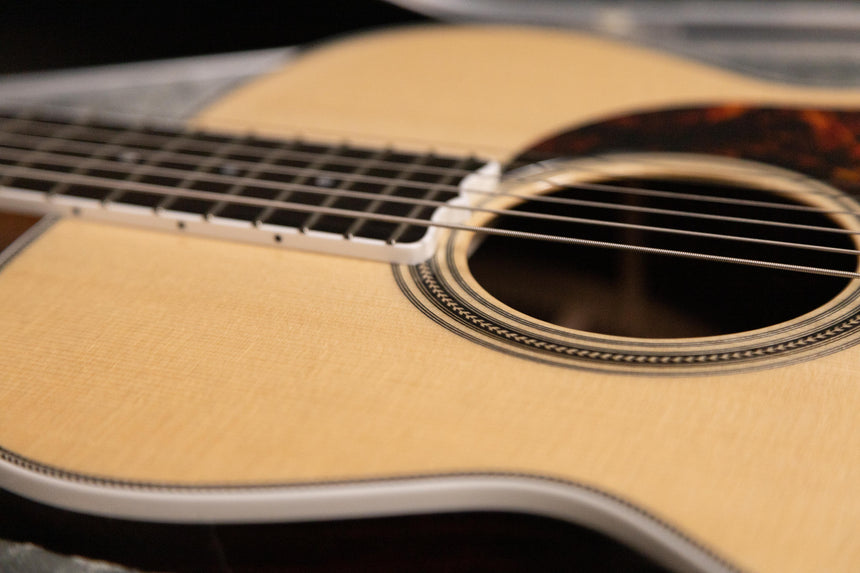 Maton Master Built The Maton Classic Acoustic Guitar