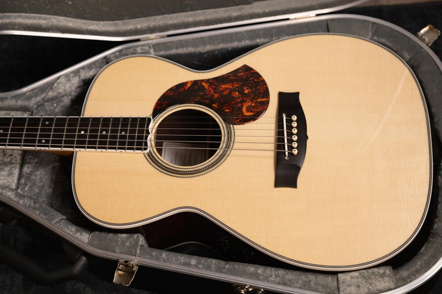Maton Master Built The Maton Classic Acoustic Guitar