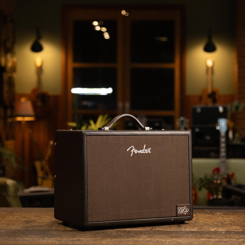 Fender Acoustic Junior GO 2-Channel 100-Watt 1x8" Battery-Powered Acoustic Guitar Combo