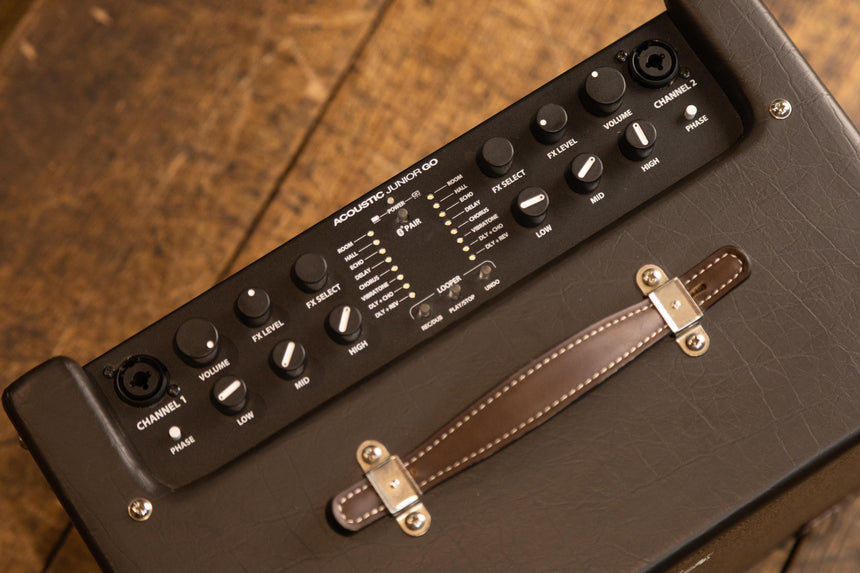 Fender Acoustic Junior GO 2-Channel 100-Watt 1x8" Battery-Powered Acoustic Guitar Combo