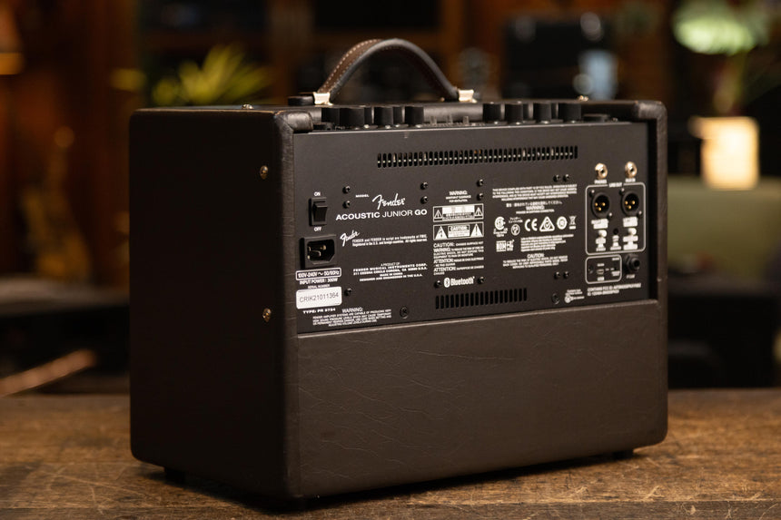 Fender Acoustic Junior GO 2-Channel 100-Watt 1x8" Battery-Powered Acoustic Guitar Combo