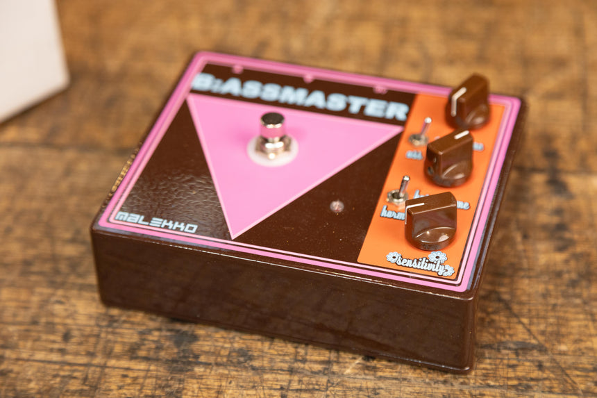 Malekko B:assmaster 2010s - Brown