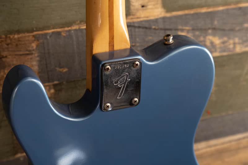Fender  Telecaster w/ OHSC 1975 Lake Placid Blue