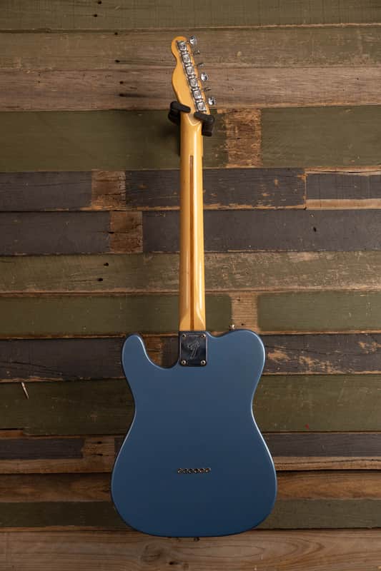 Fender  Telecaster w/ OHSC 1975 Lake Placid Blue